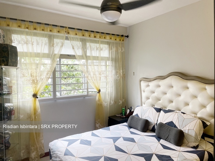 Blk 672B Yishun Avenue 4 (Yishun), HDB 4 Rooms #355749911